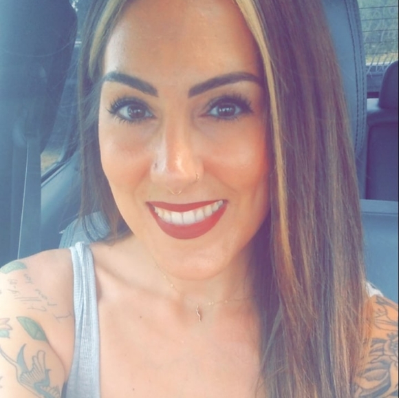 Meet your Posher, Theresa - Picture 2 of 2